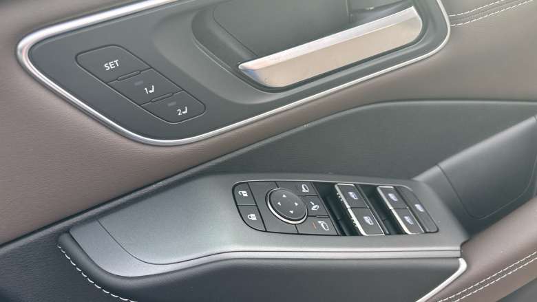 Nissan Qashqai 1.3 DiG-T MH Tekna 5dr Petrol Hatchback